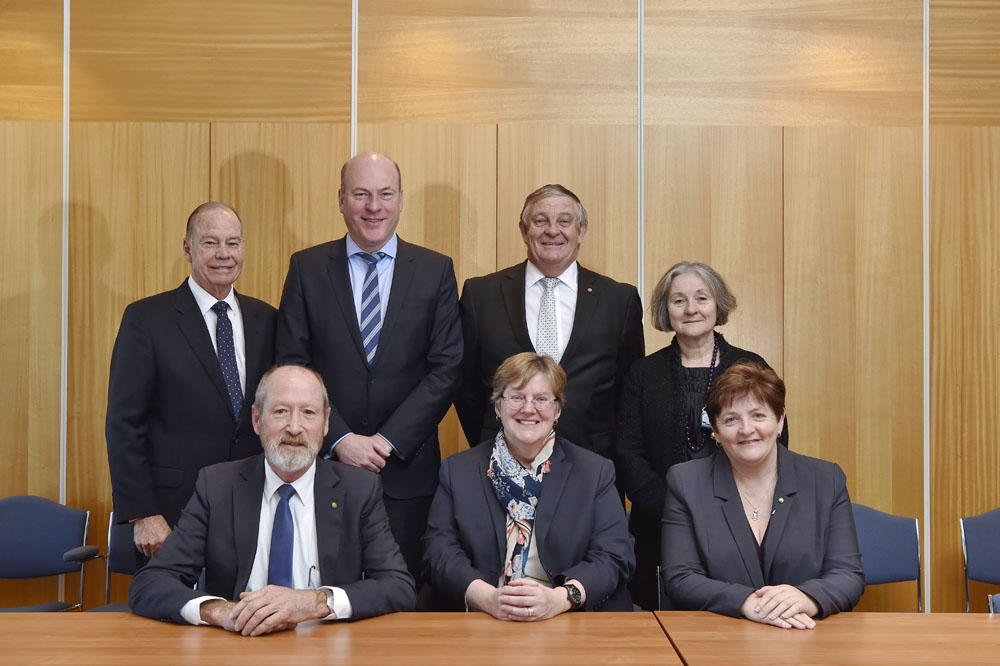 Joint Standing Committee on the Parliamentary Library, 19 June 2017. L-R: Mr Russell Broadbent MP, Mr Trent Zimmerman MP, Senator Chris Back and Senator Claire Moore. Sitting L-R: Mr Rowan Ramsay MP [Joint Chair], Dr Dianne Heriot [Parliamentary Librarian and Committee Secretary], Ms Anne Stanley MP. DPS Auspic.