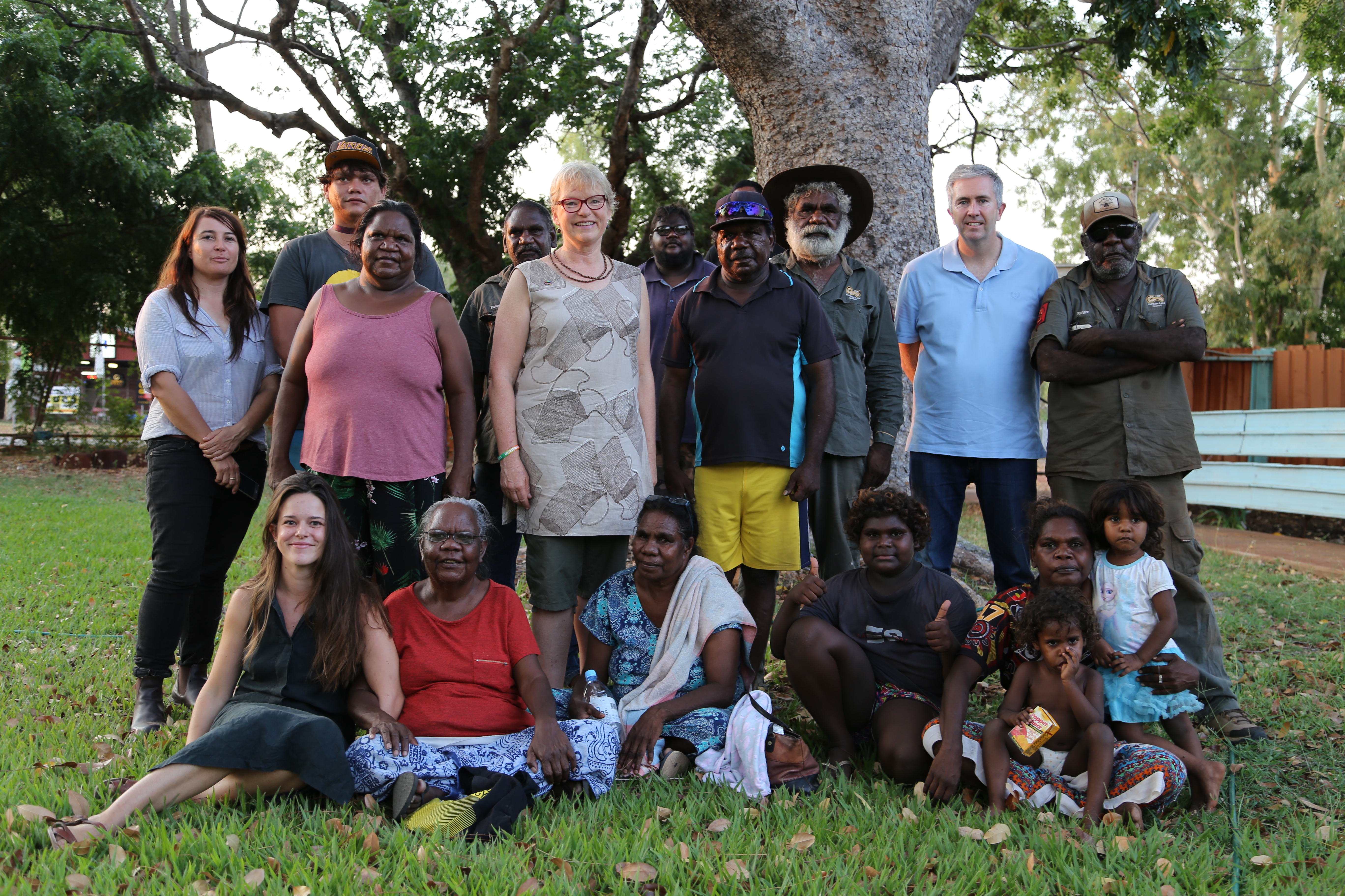 Environment and Communications References Committee members Senator Janet Rice and Anthony Chisholm with community members at Borroloola, NT, 1 November 2017.