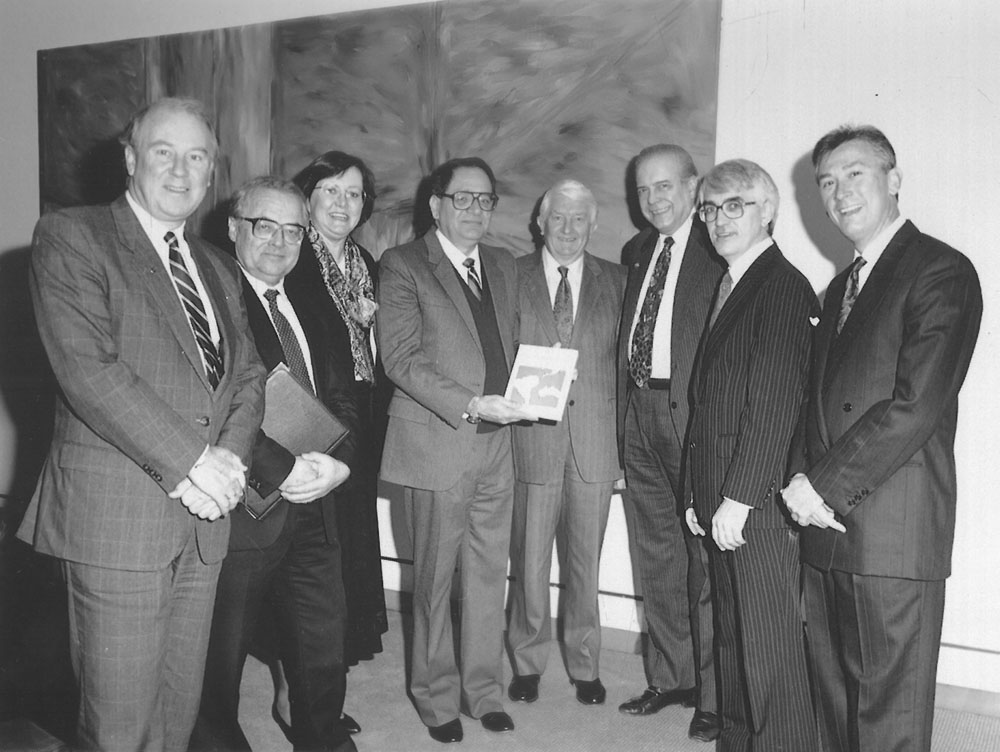 Foreign Affairs, Defence and Trade committee members Senators Peter Durack, Sue West, Sid Spindler and Baden Teague with delegates from the Parliament of Venezuela, 24 June 1992.