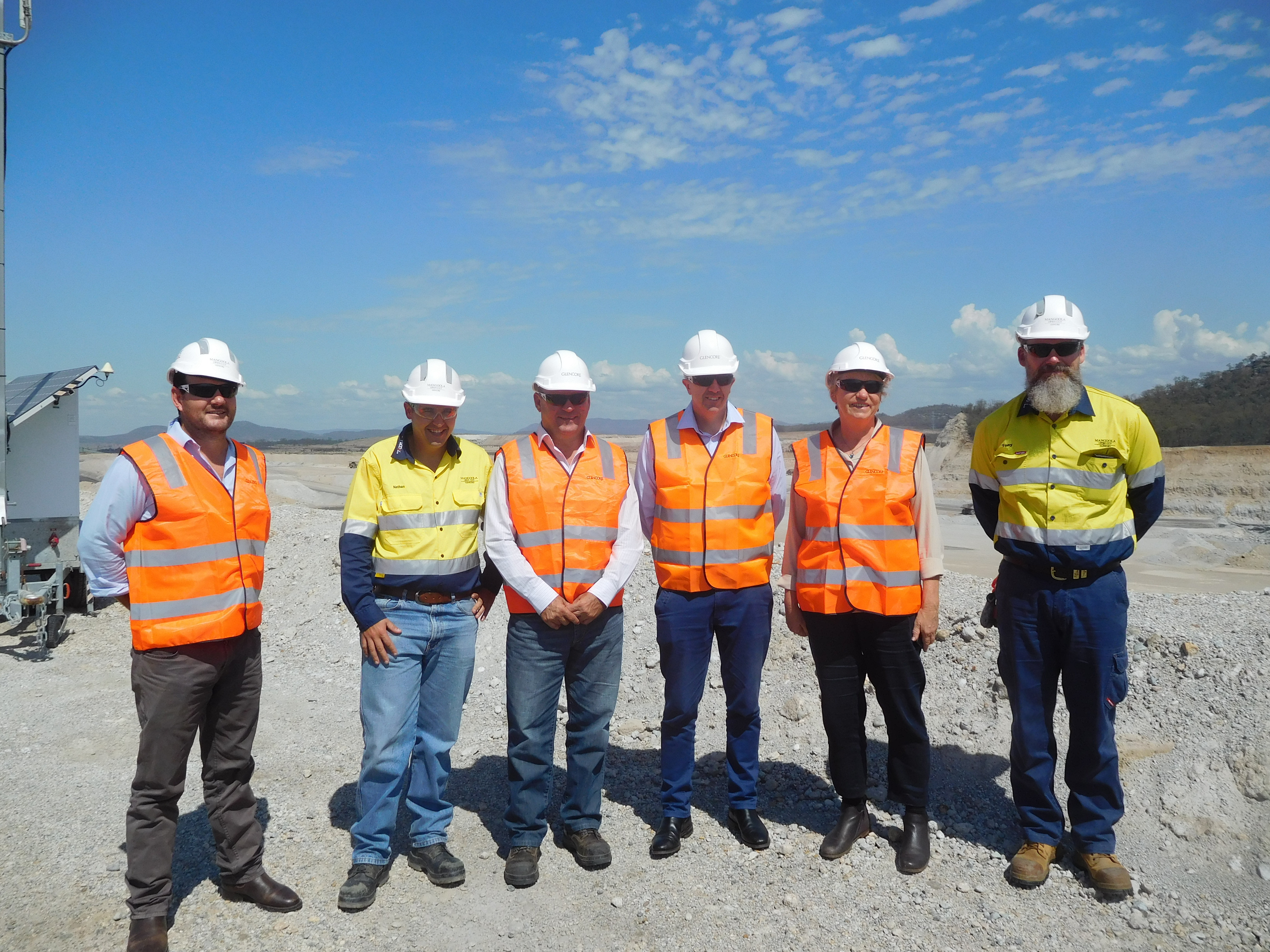 R-L: Mangoola Coal Mine Operations Manager Tony Israel, Senators Janet Rice and Anthony Chisholm and Glencore staff, 14 March 2018.